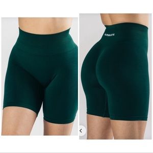 *DO NOT BUY*ISO ALPHALETE AMPLIFY BIKER SHORTS IN DARKEST PINE SIZE LARGE